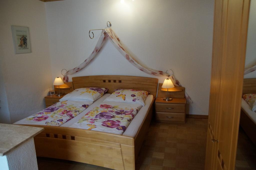 "Ferienhaus An Der Mosel" เซลล์อันแดร์โมเซล ภายนอก รูปภาพ